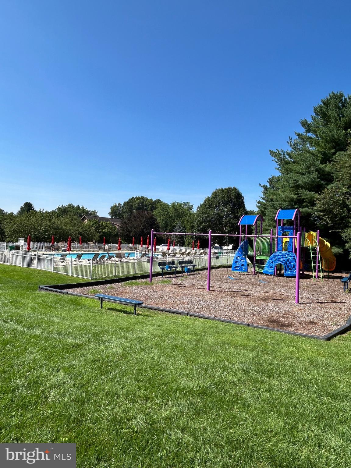 EVIAN - Residential Lease