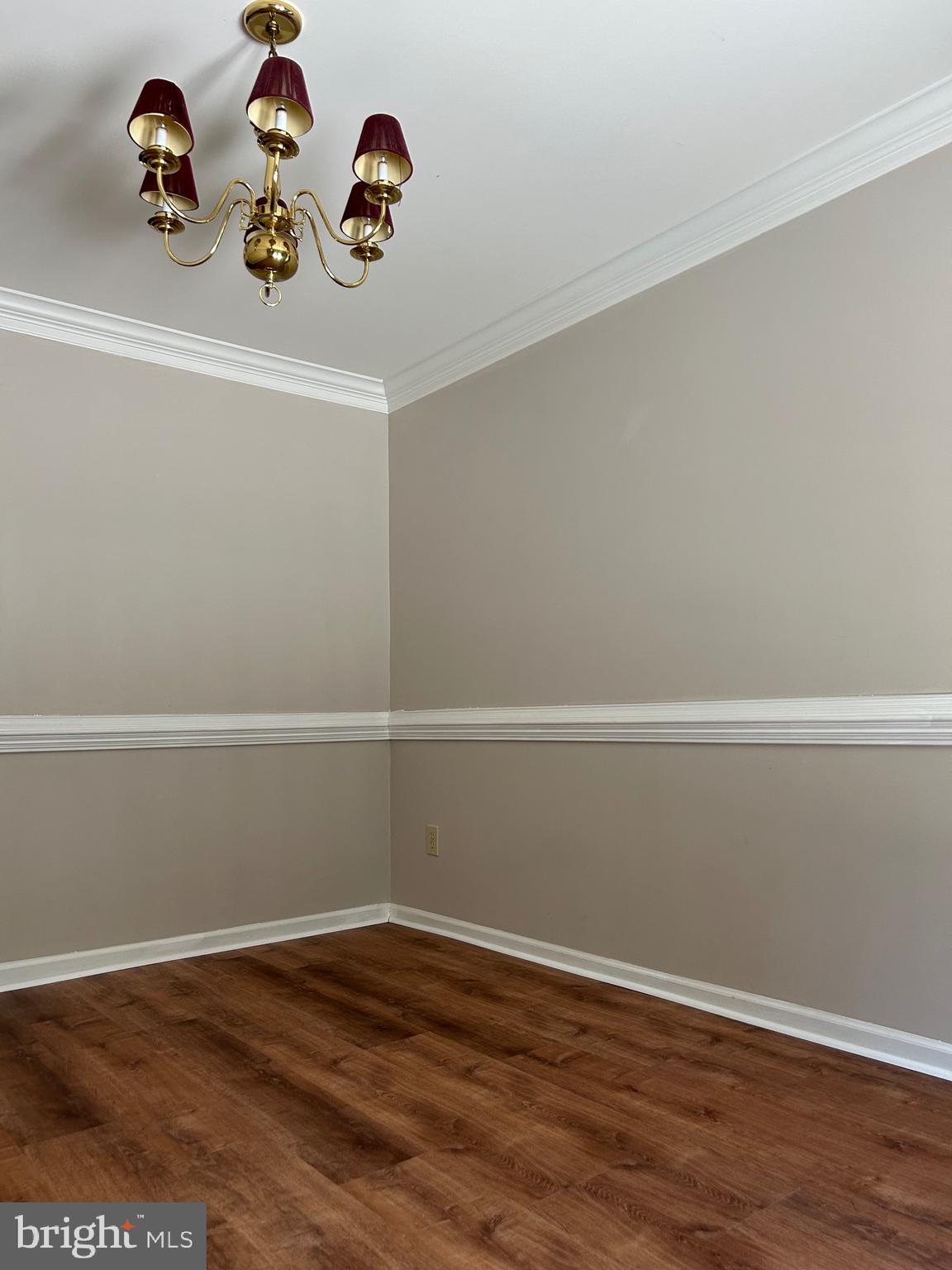 EVIAN - Residential Lease