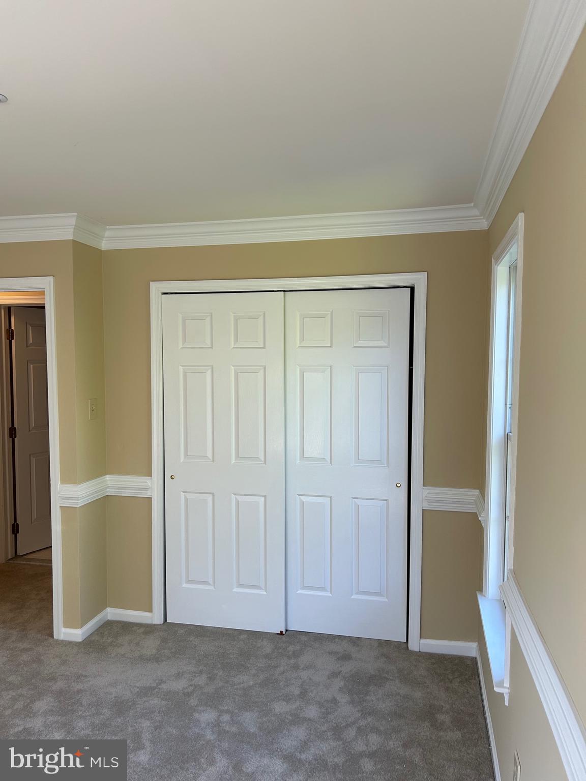 EVIAN - Residential Lease