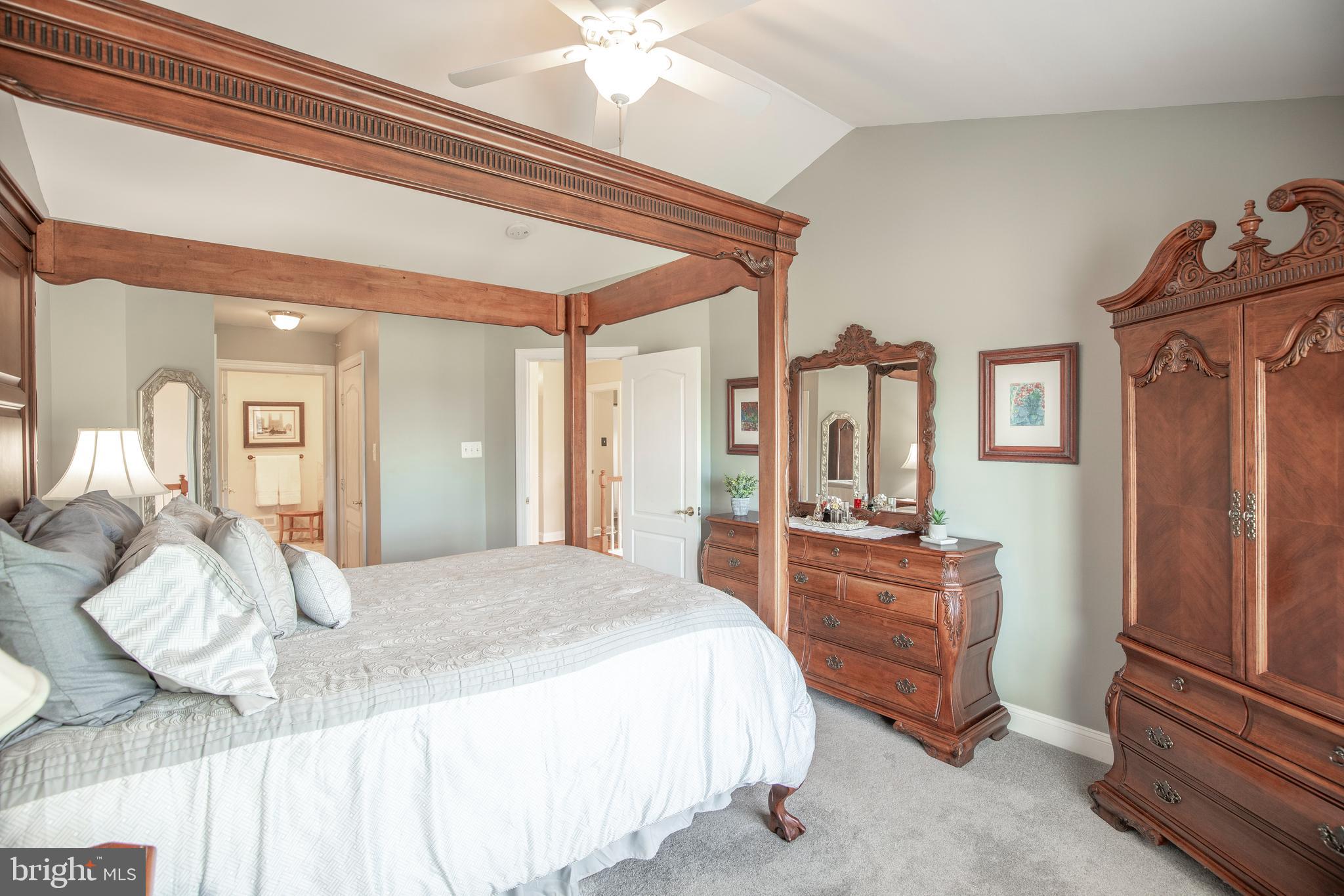 SUMMER HILL - Residential