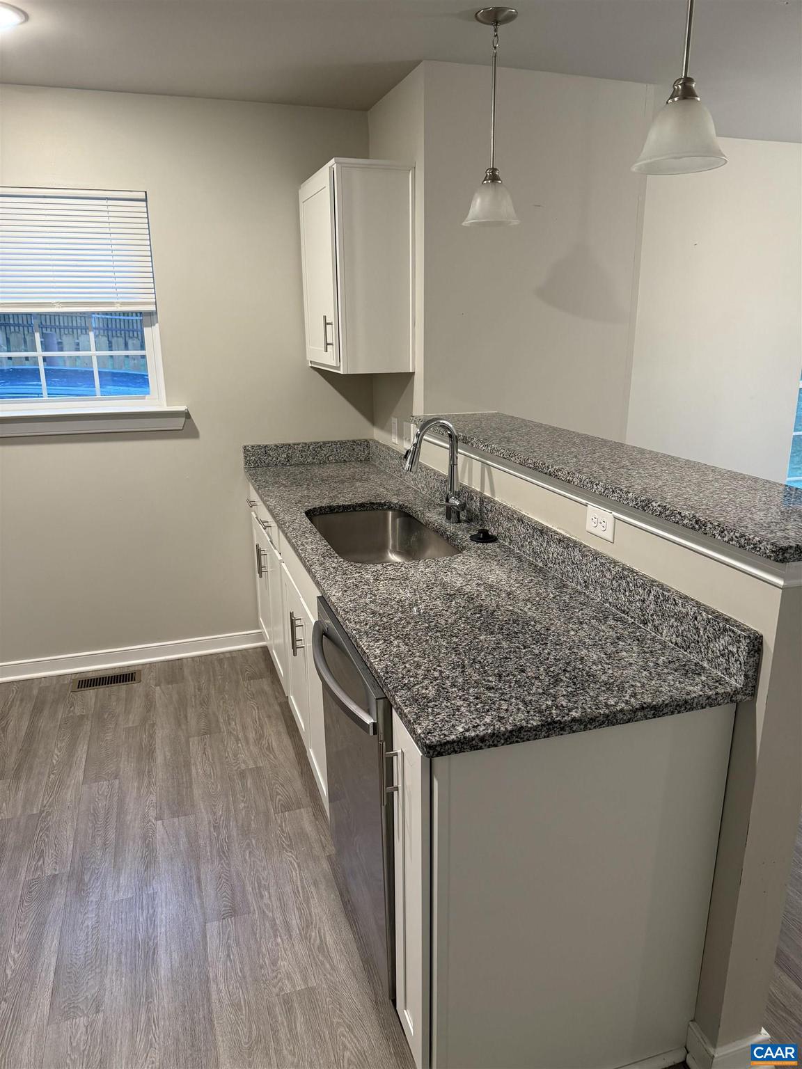 LAKE MONTICELLO - Residential Lease