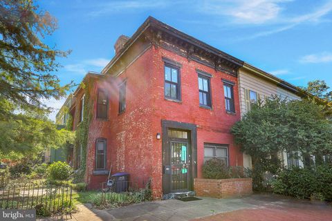 100 6TH STREET SE WASHINGTON DC 20003