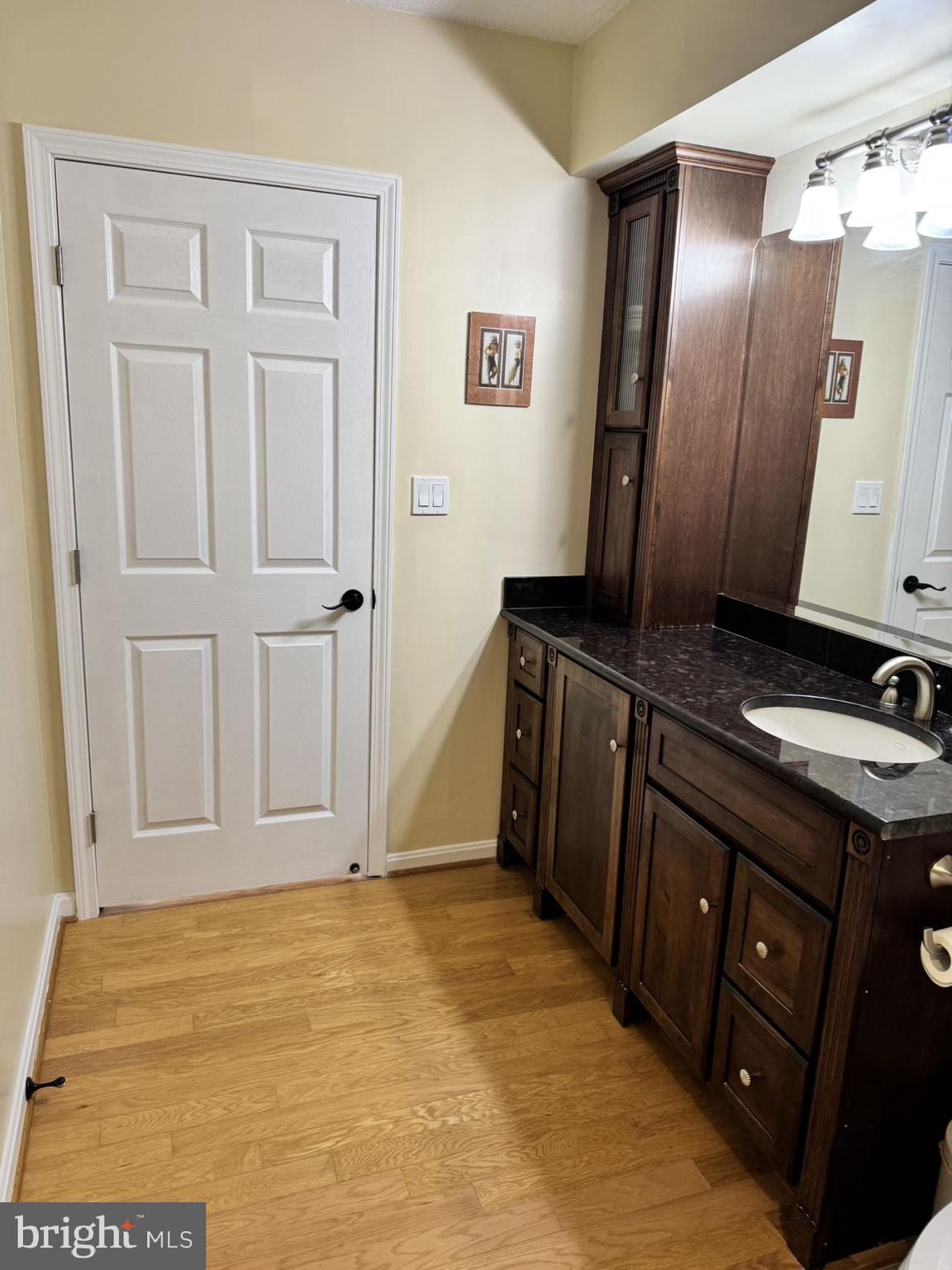 SKYLINE HOMES - Residential
