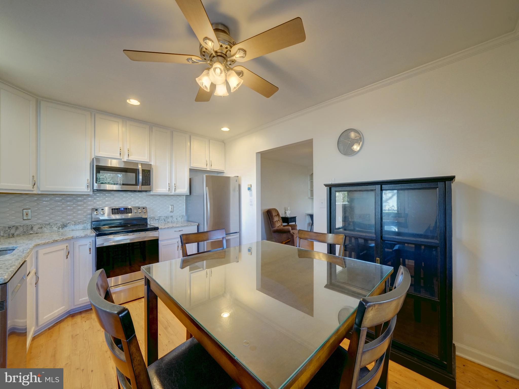 BAYSIDE BEACH - Residential