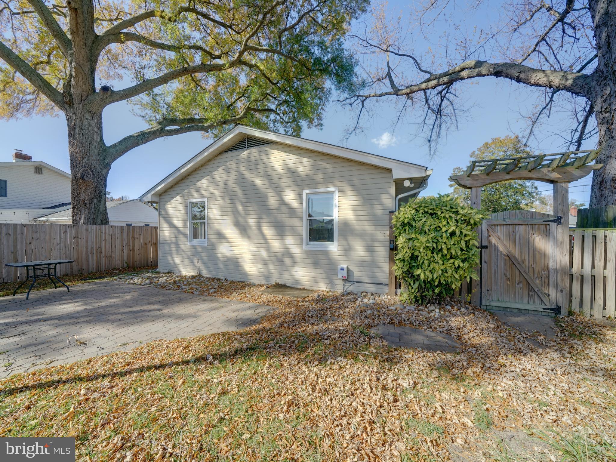 BAYSIDE BEACH - Residential