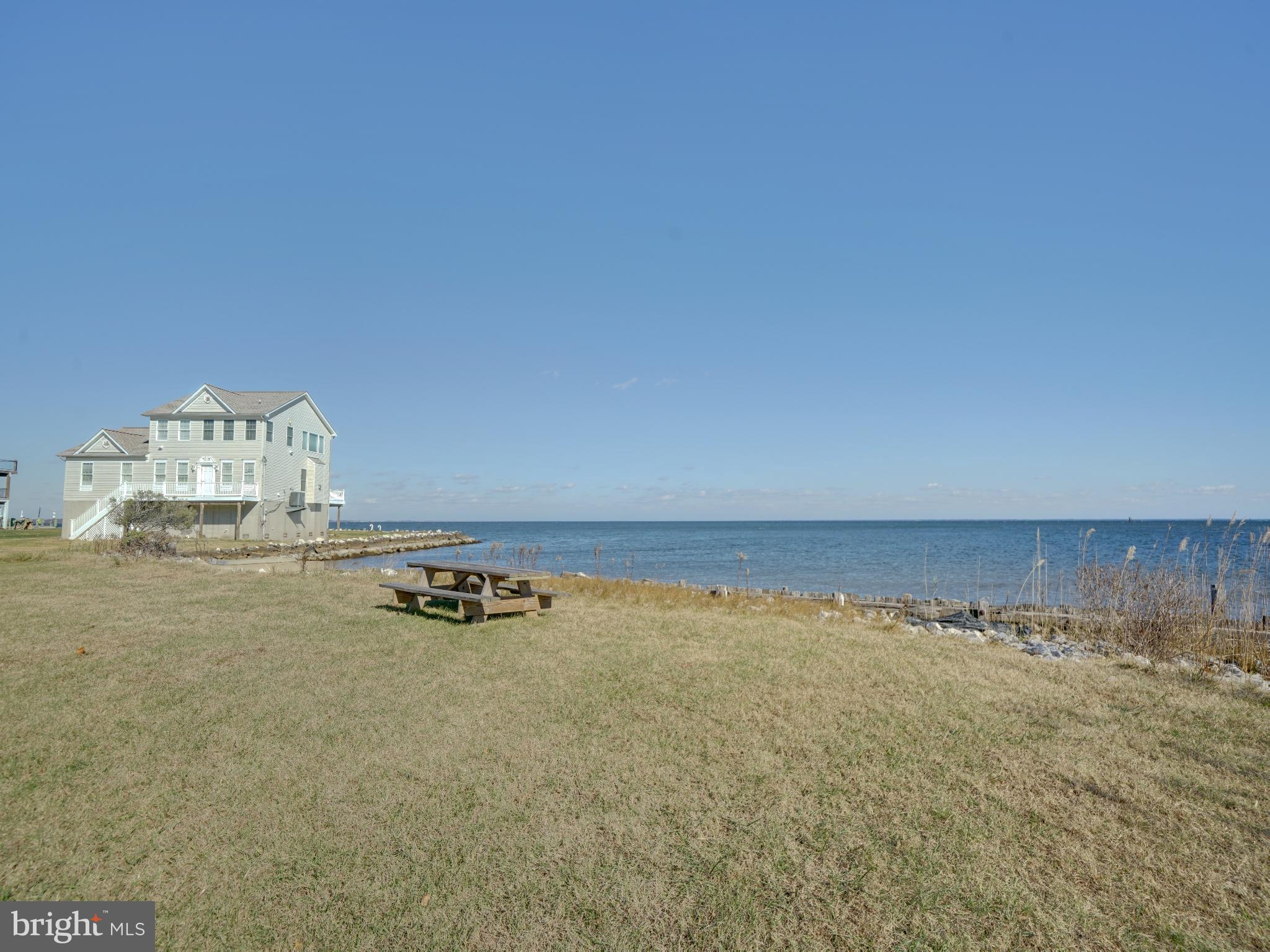 BAYSIDE BEACH - Residential