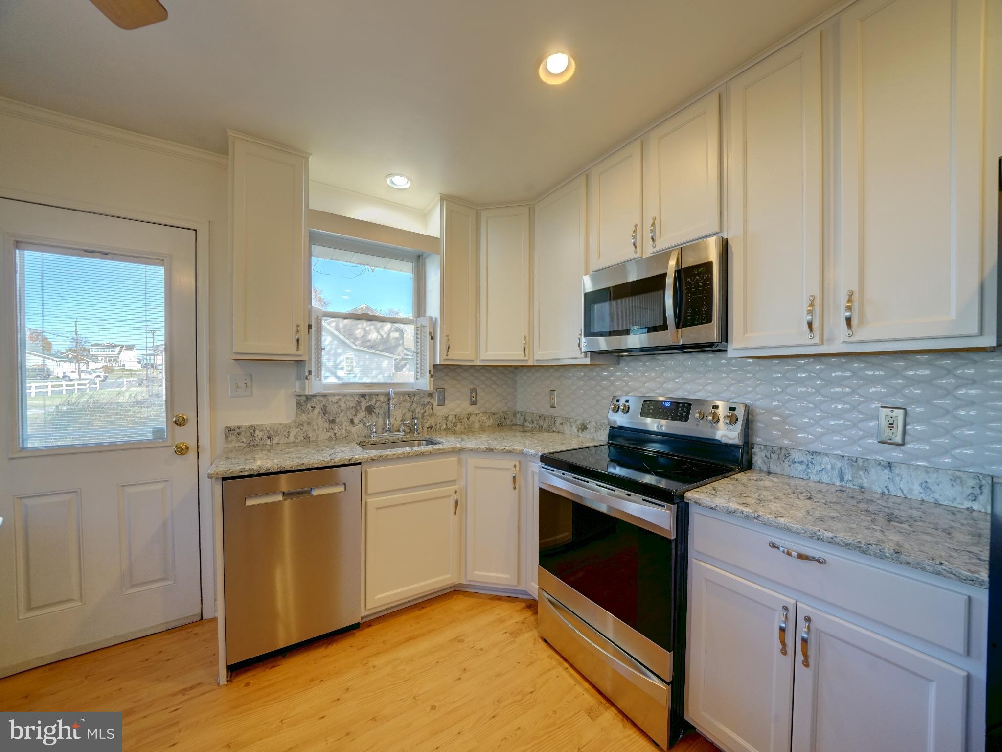 BAYSIDE BEACH - Residential