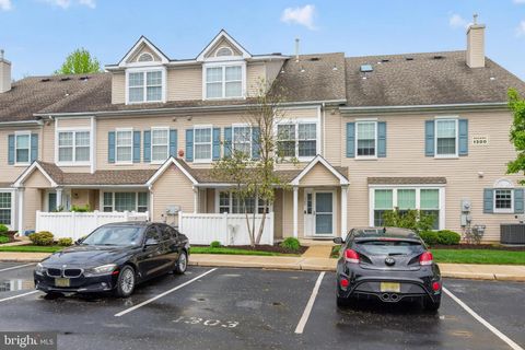 Condo For Sale - 1303 Wharton Road<br/> MOUNT LAUREL, NJ 08054