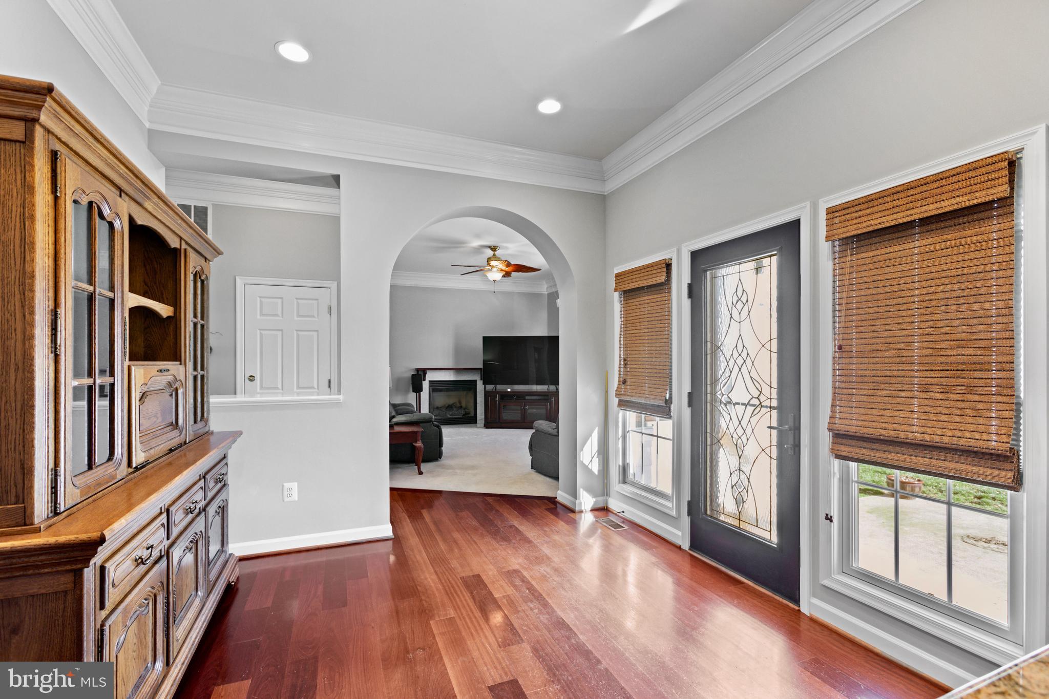 THE VILLAGE CASE - Residential