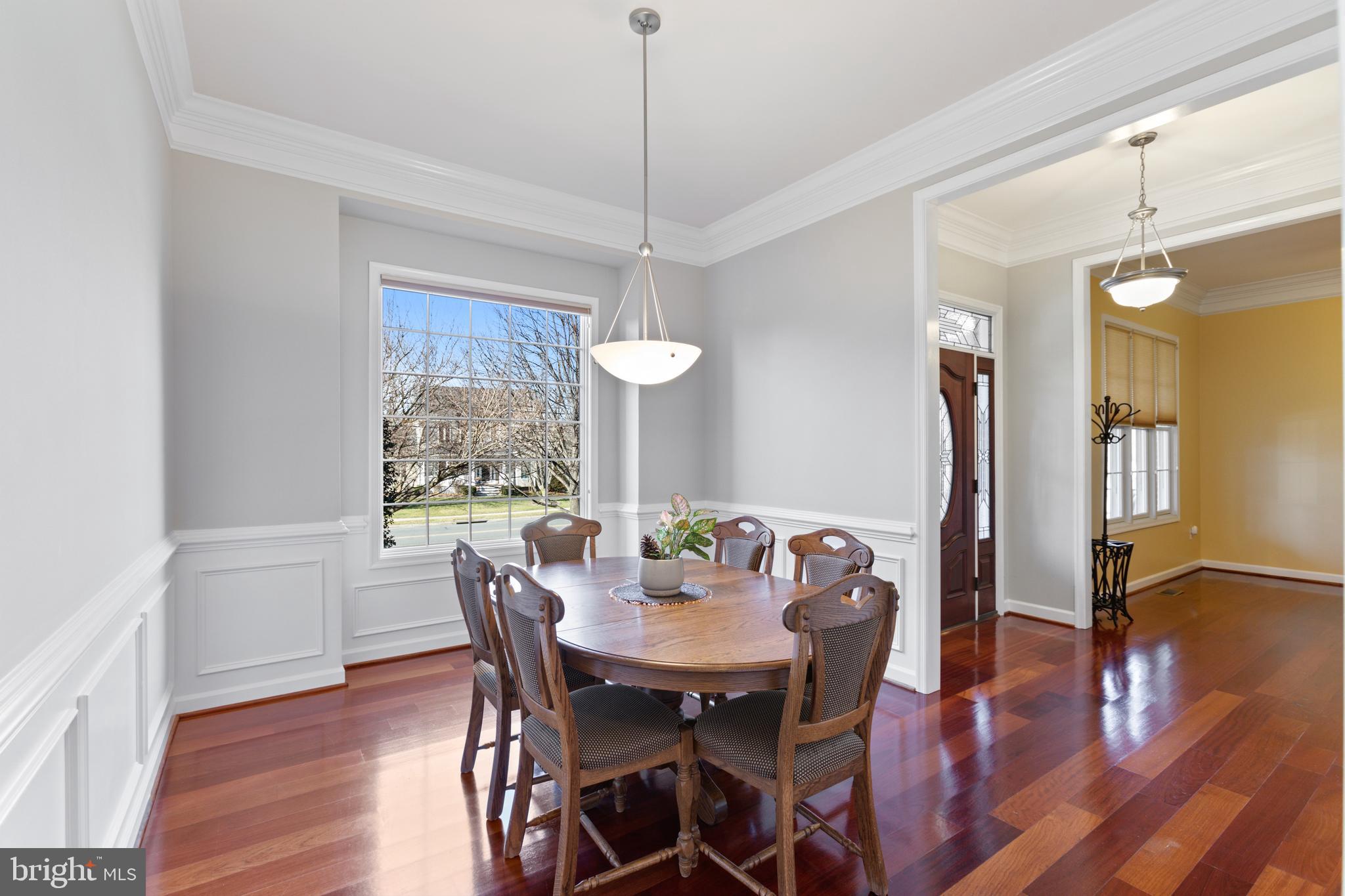 THE VILLAGE CASE - Residential