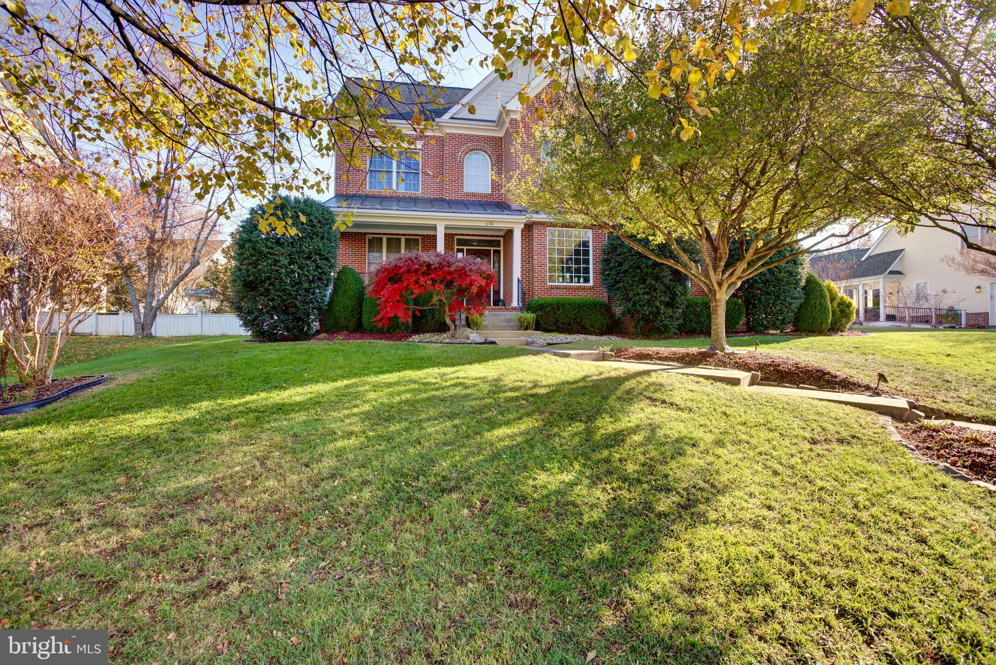 THE VILLAGE CASE - Residential