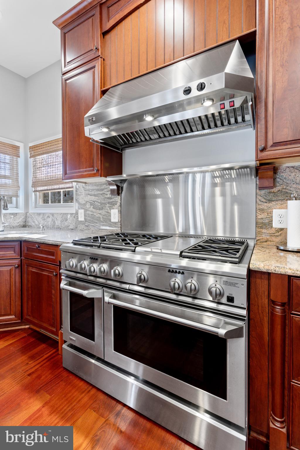 THE VILLAGE CASE - Residential