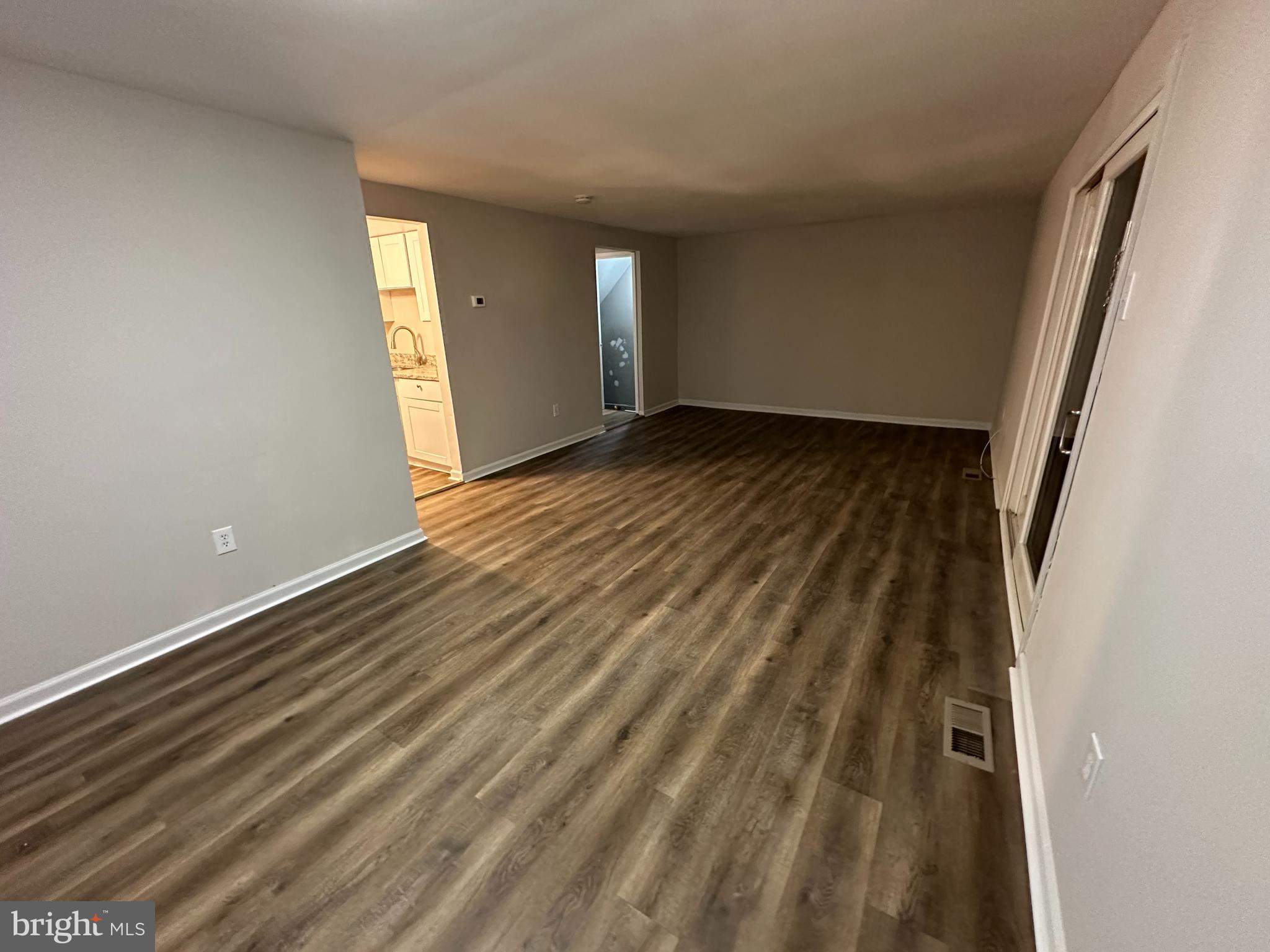 BRYANT SQUARE - Residential