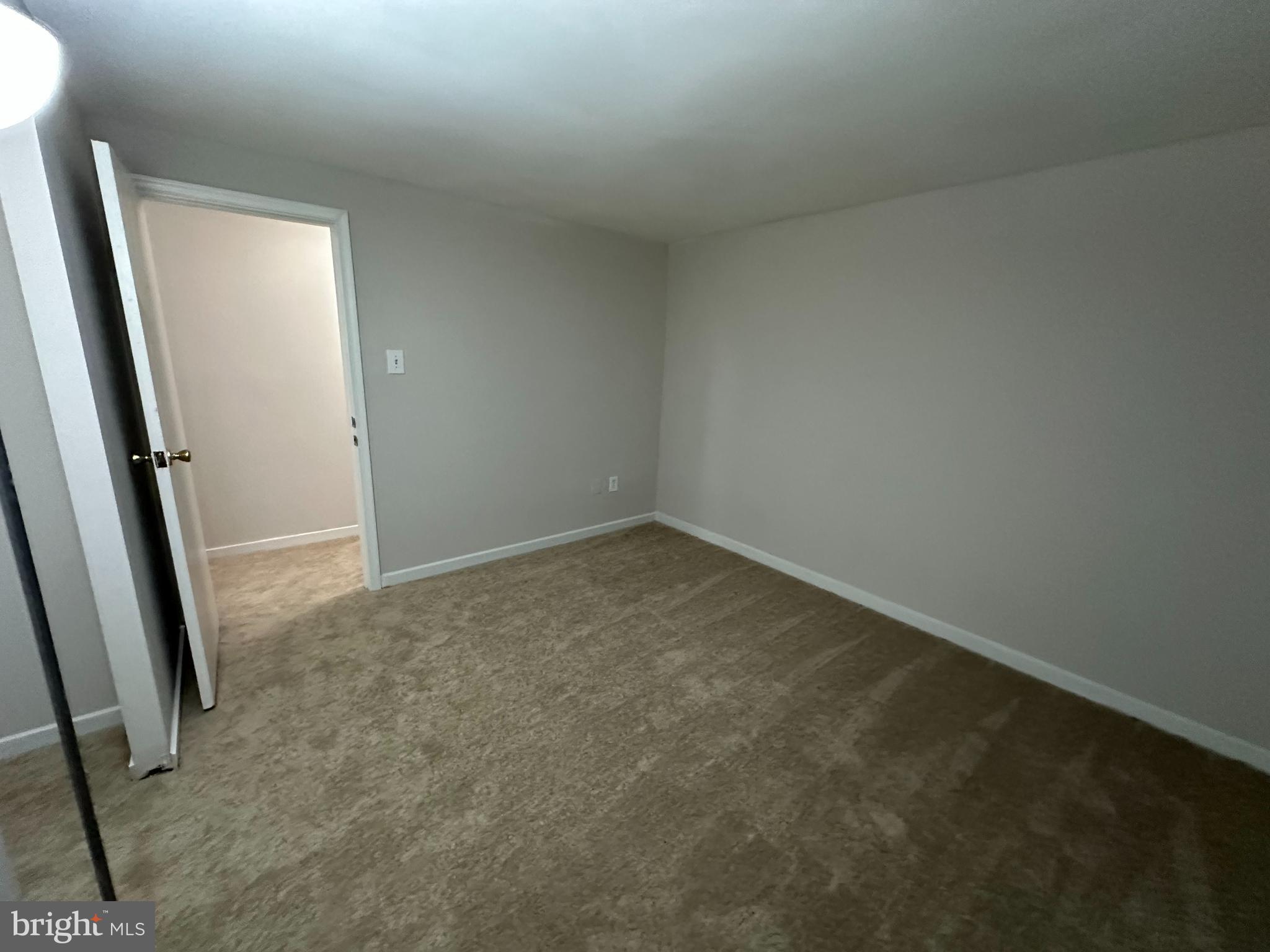 BRYANT SQUARE - Residential