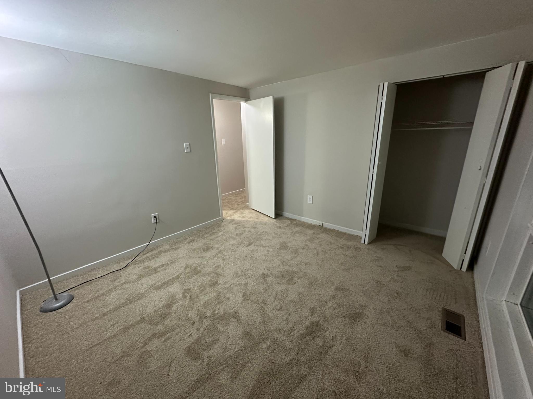 BRYANT SQUARE - Residential