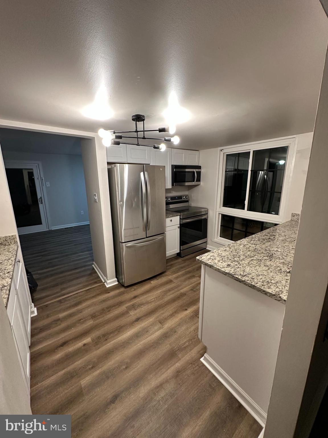 BRYANT SQUARE - Residential