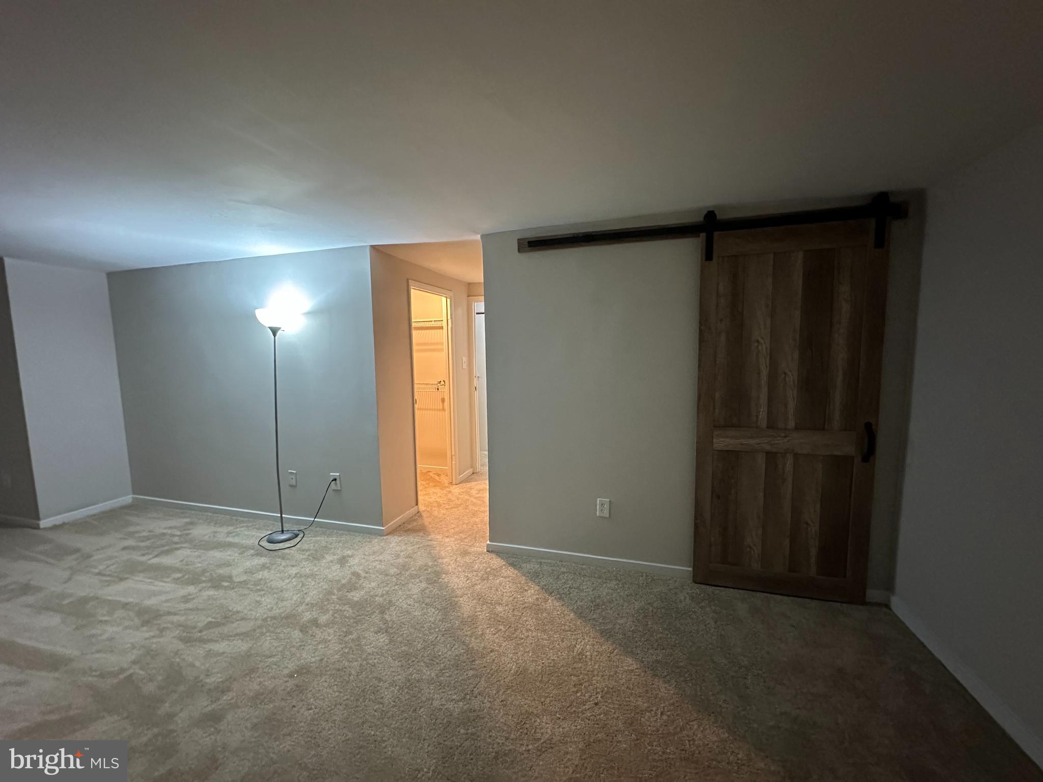 BRYANT SQUARE - Residential