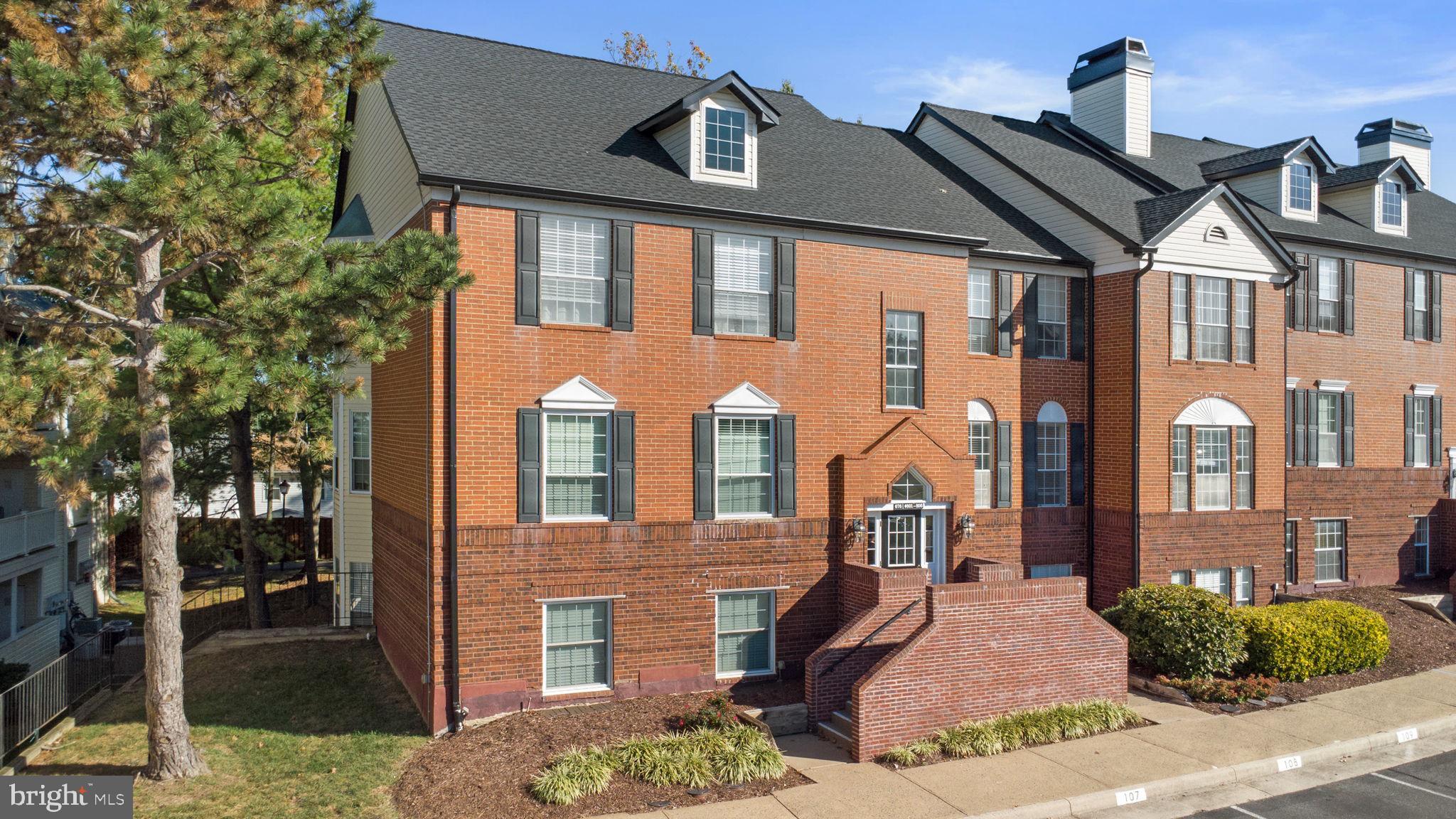 BROOKMEADE CONDO - Residential Lease