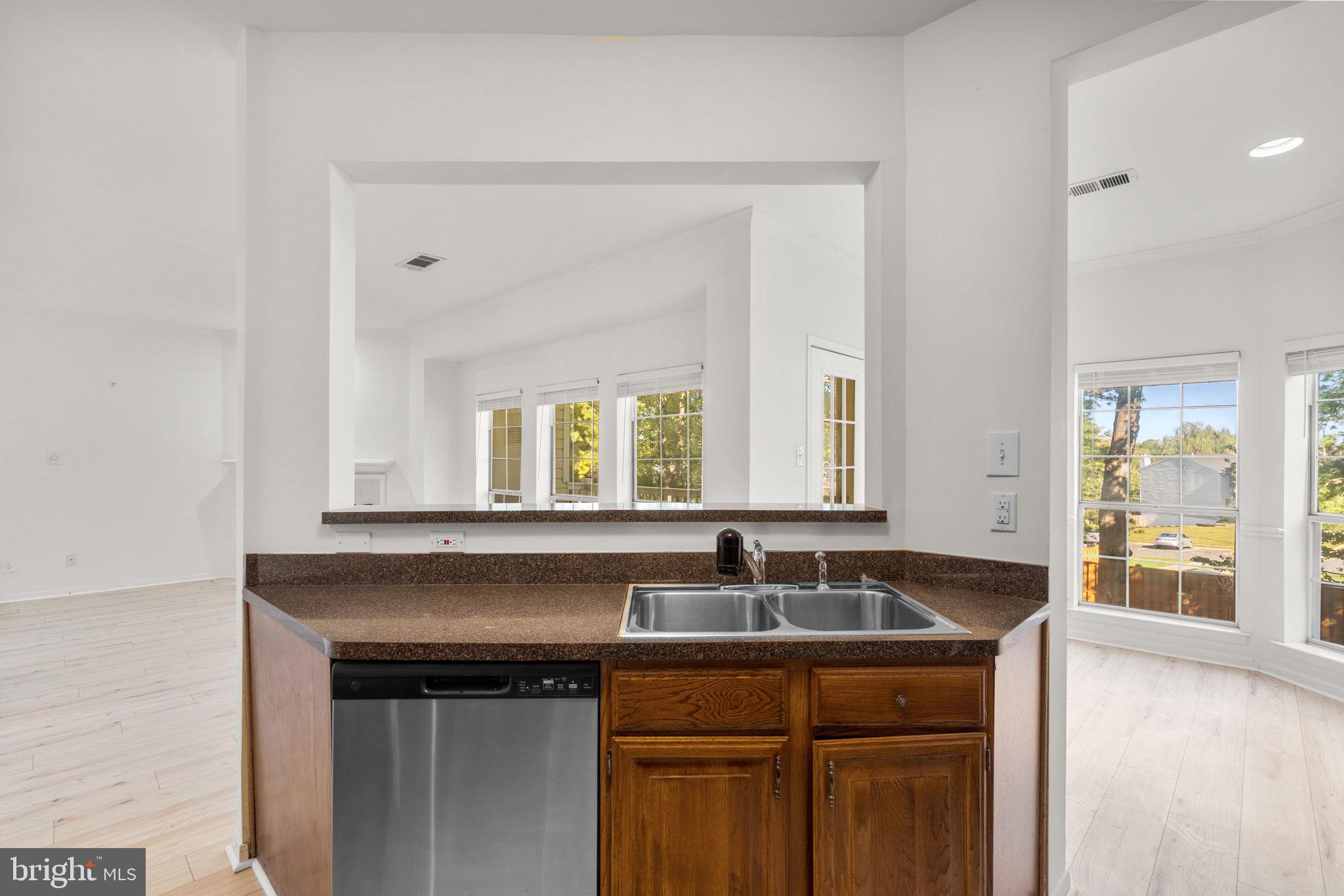 BROOKMEADE CONDO - Residential Lease