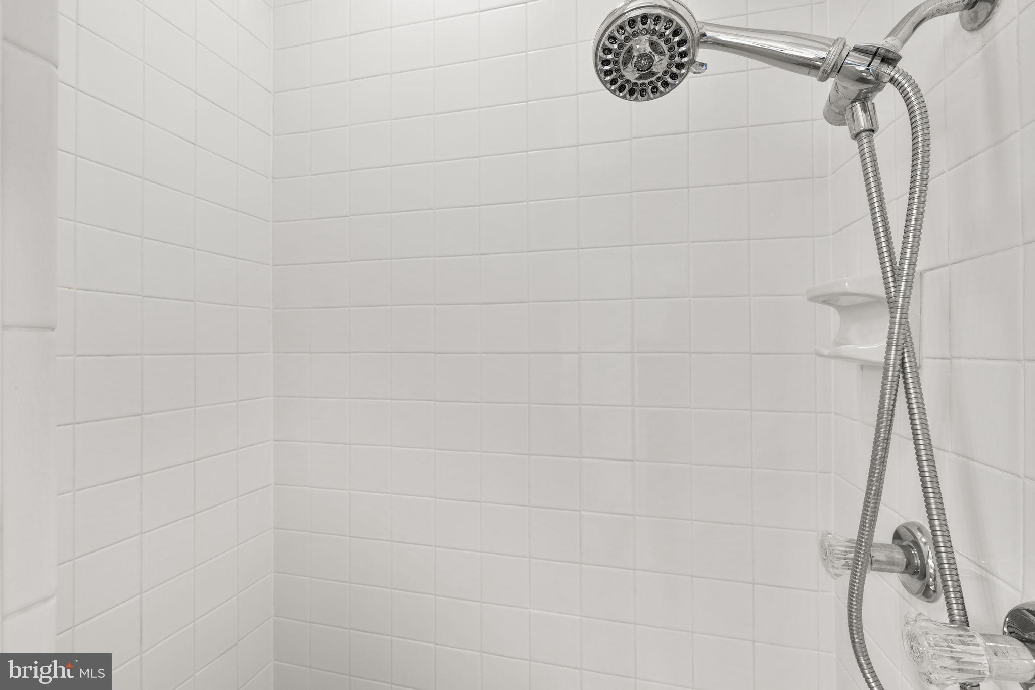 BROOKMEADE CONDO - Residential Lease