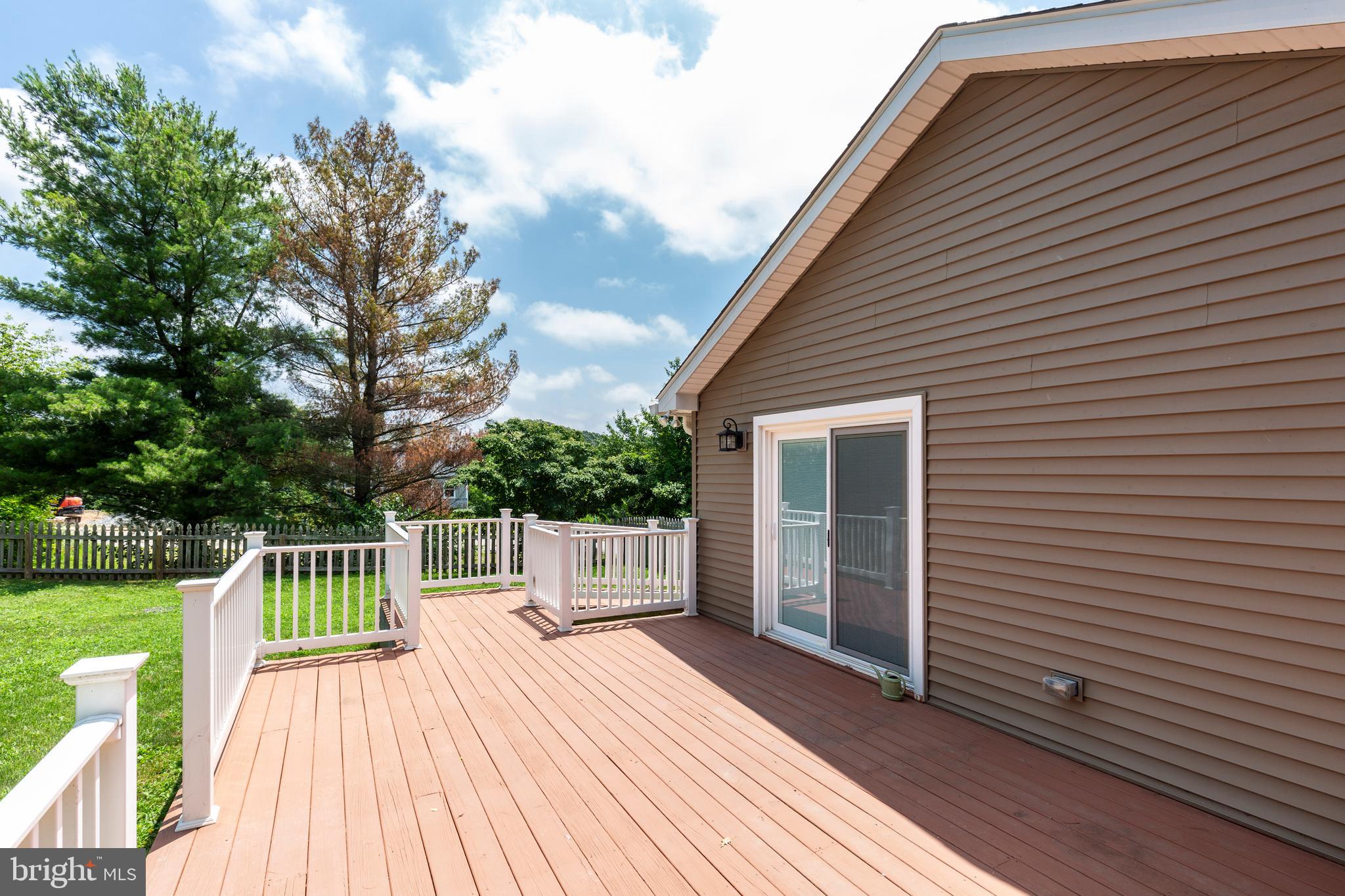 102 HERITAGE DRIVE