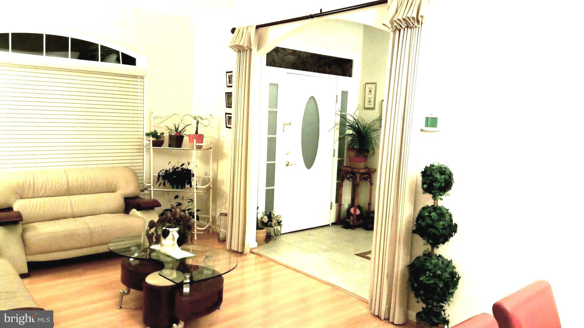 OAK CREST - Residential