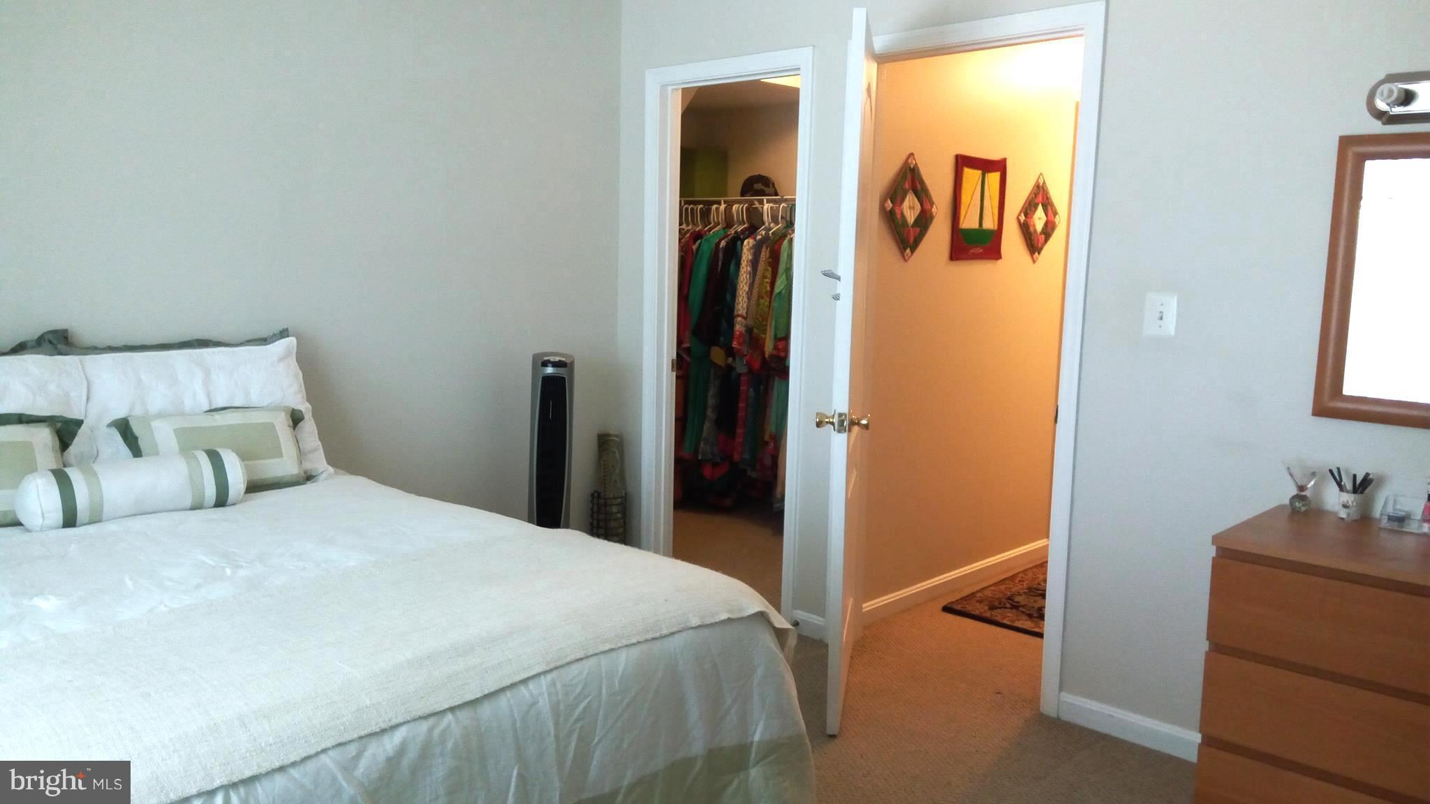 OAK CREST - Residential