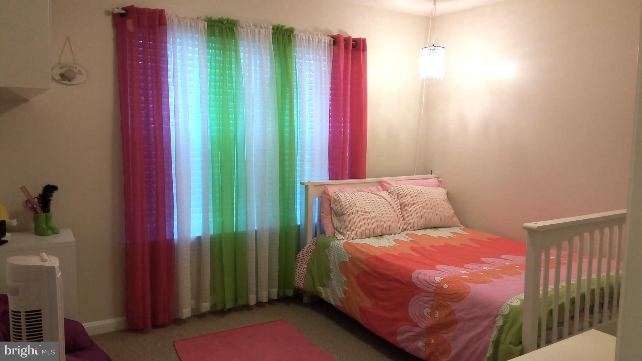 OAK CREST - Residential