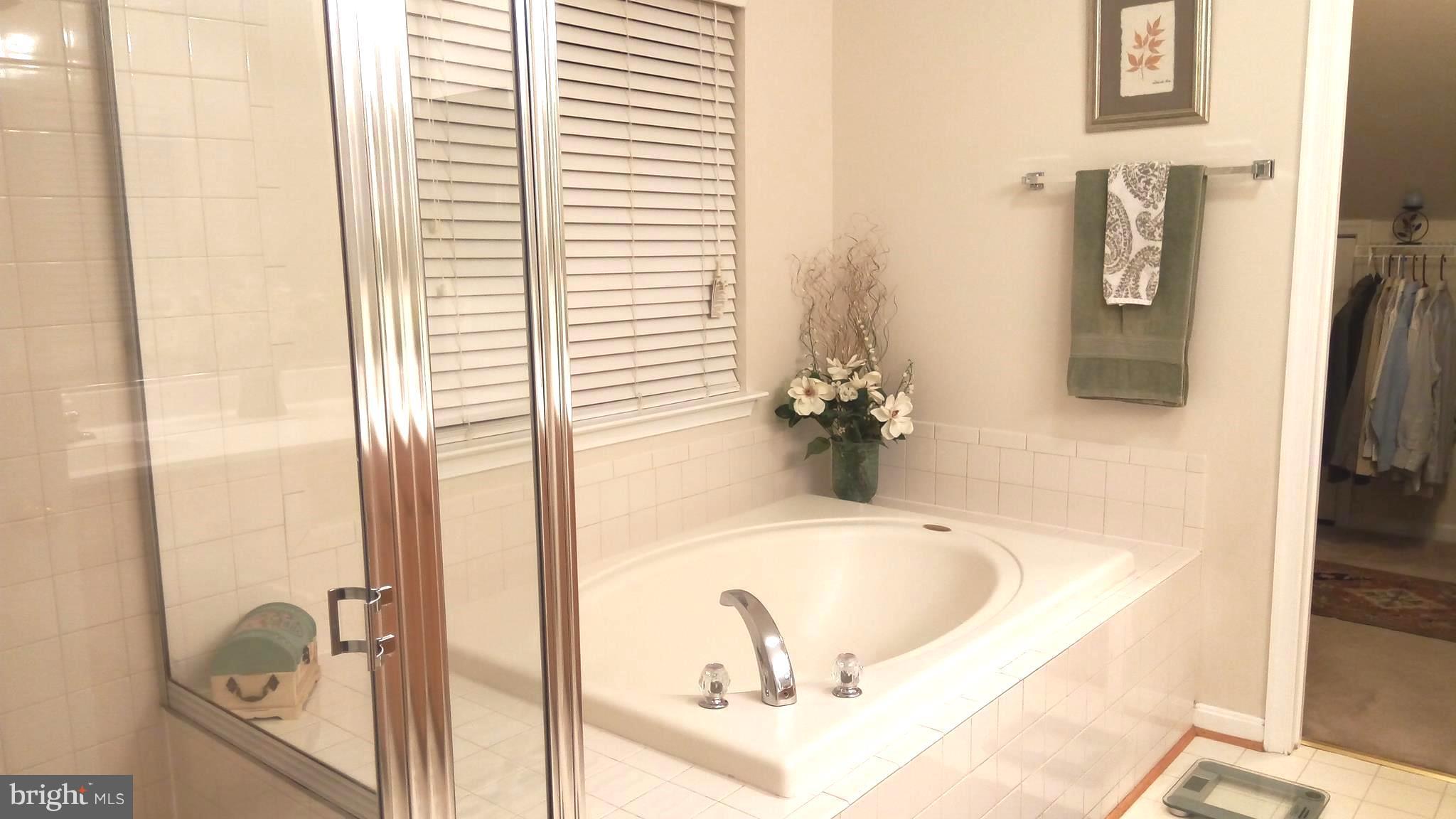 OAK CREST - Residential