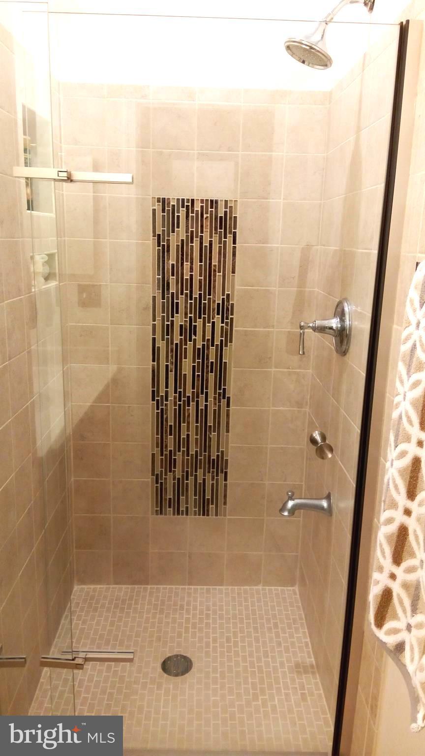 OAK CREST - Residential