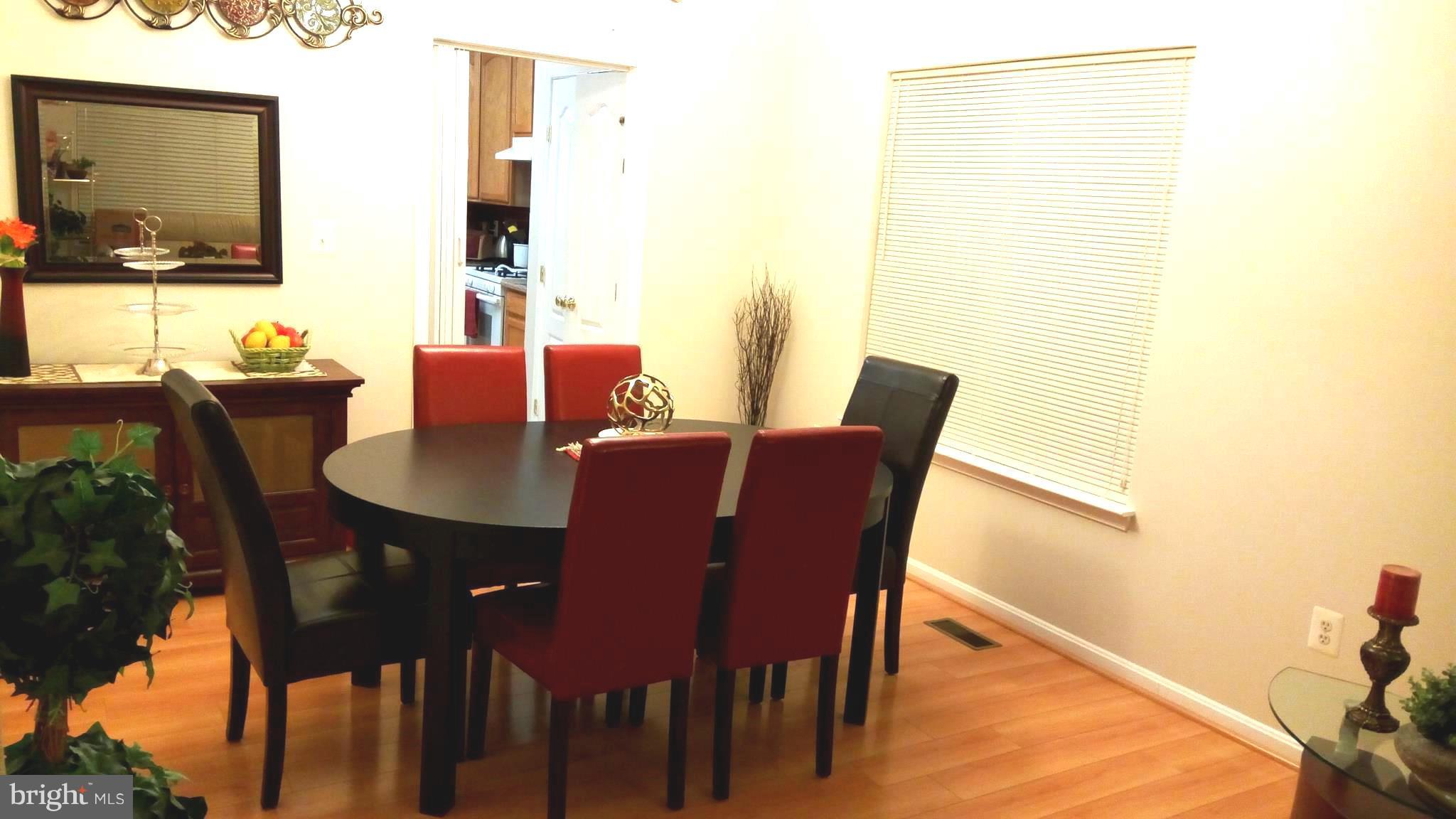 OAK CREST - Residential