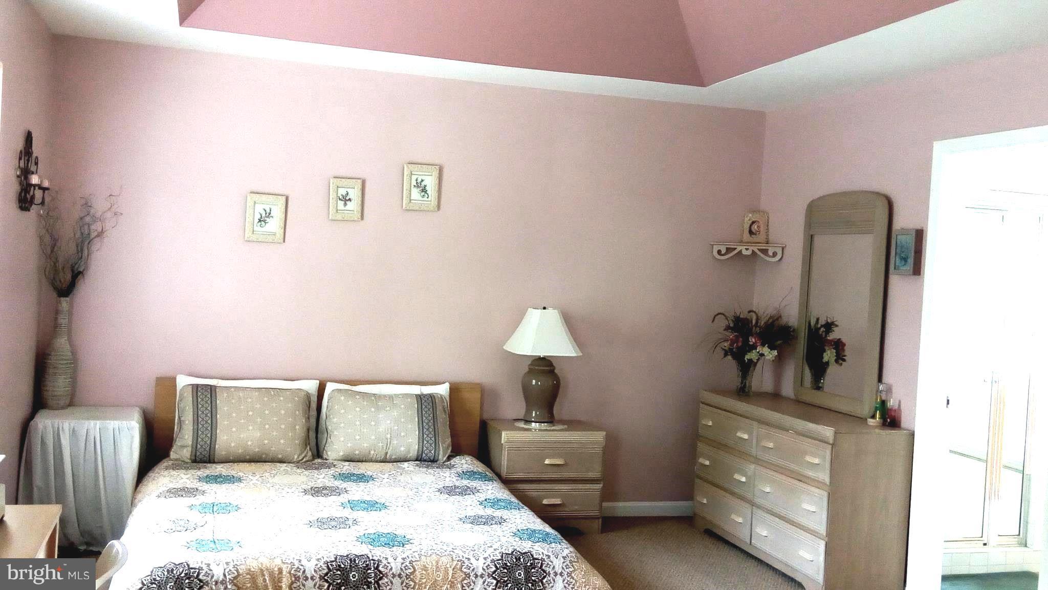 OAK CREST - Residential