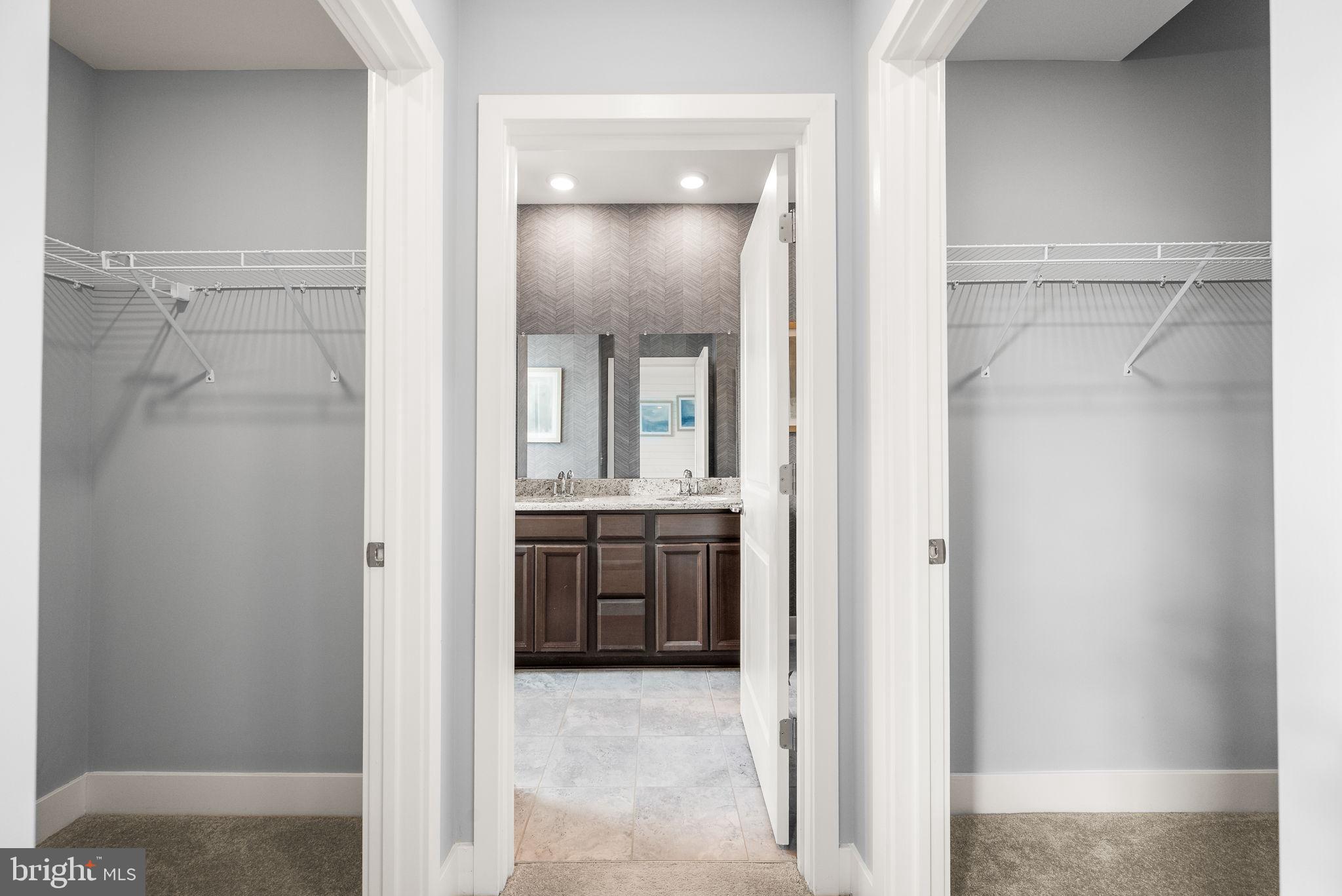 WATERSIDE - Residential