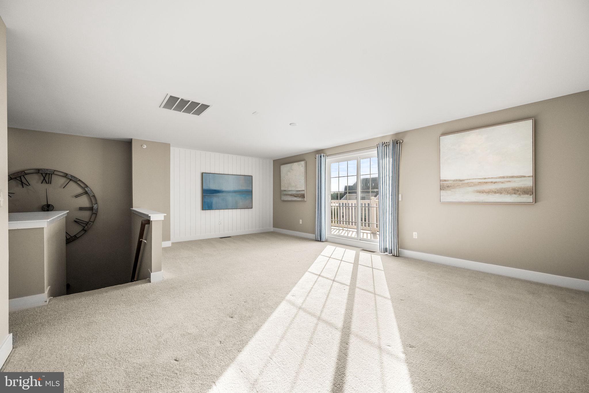 WATERSIDE - Residential