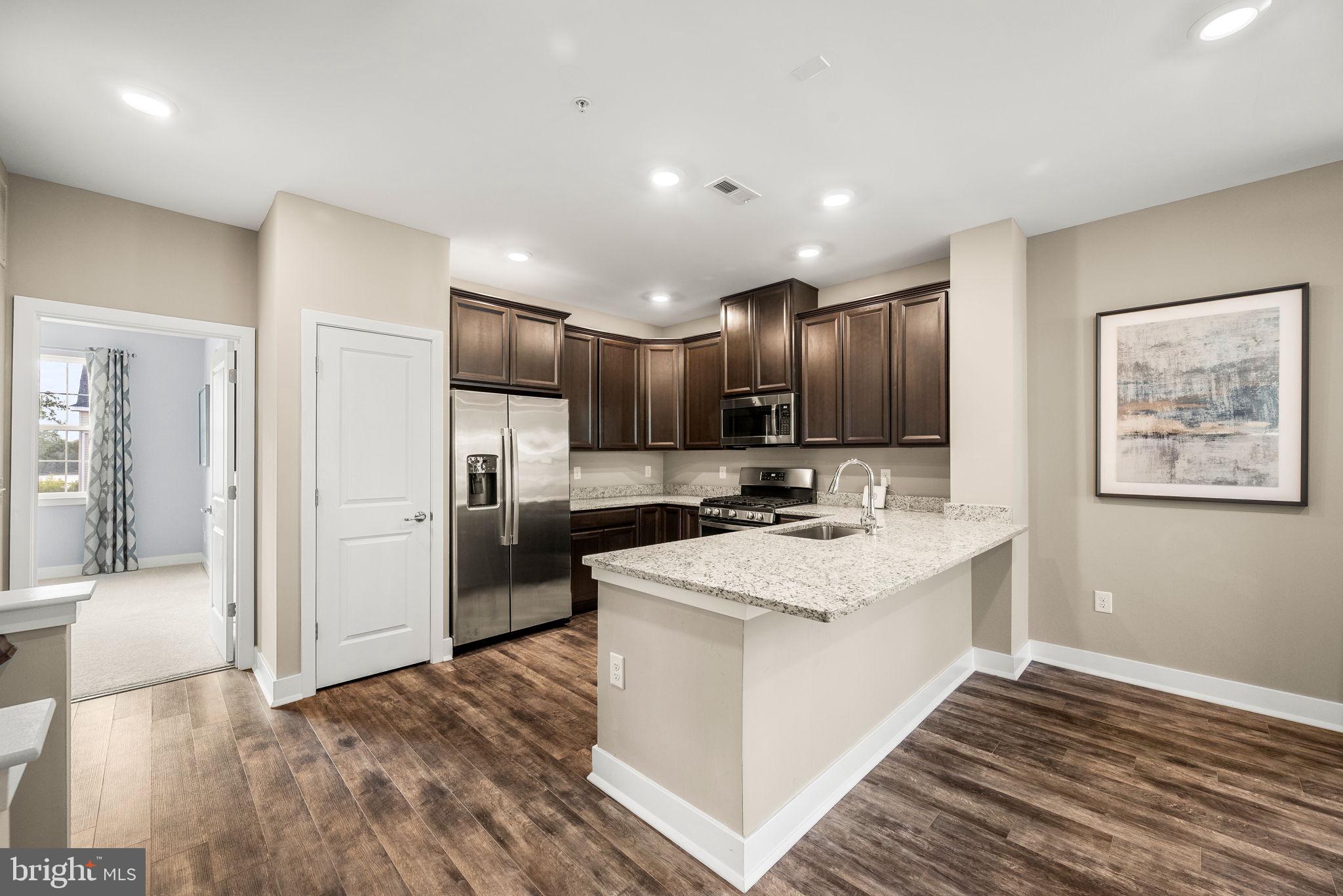 WATERSIDE - Residential