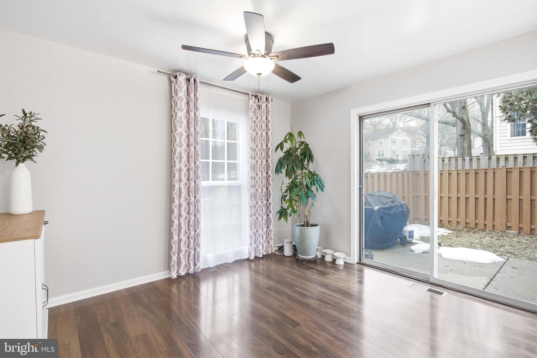 COMSTOCK - Residential