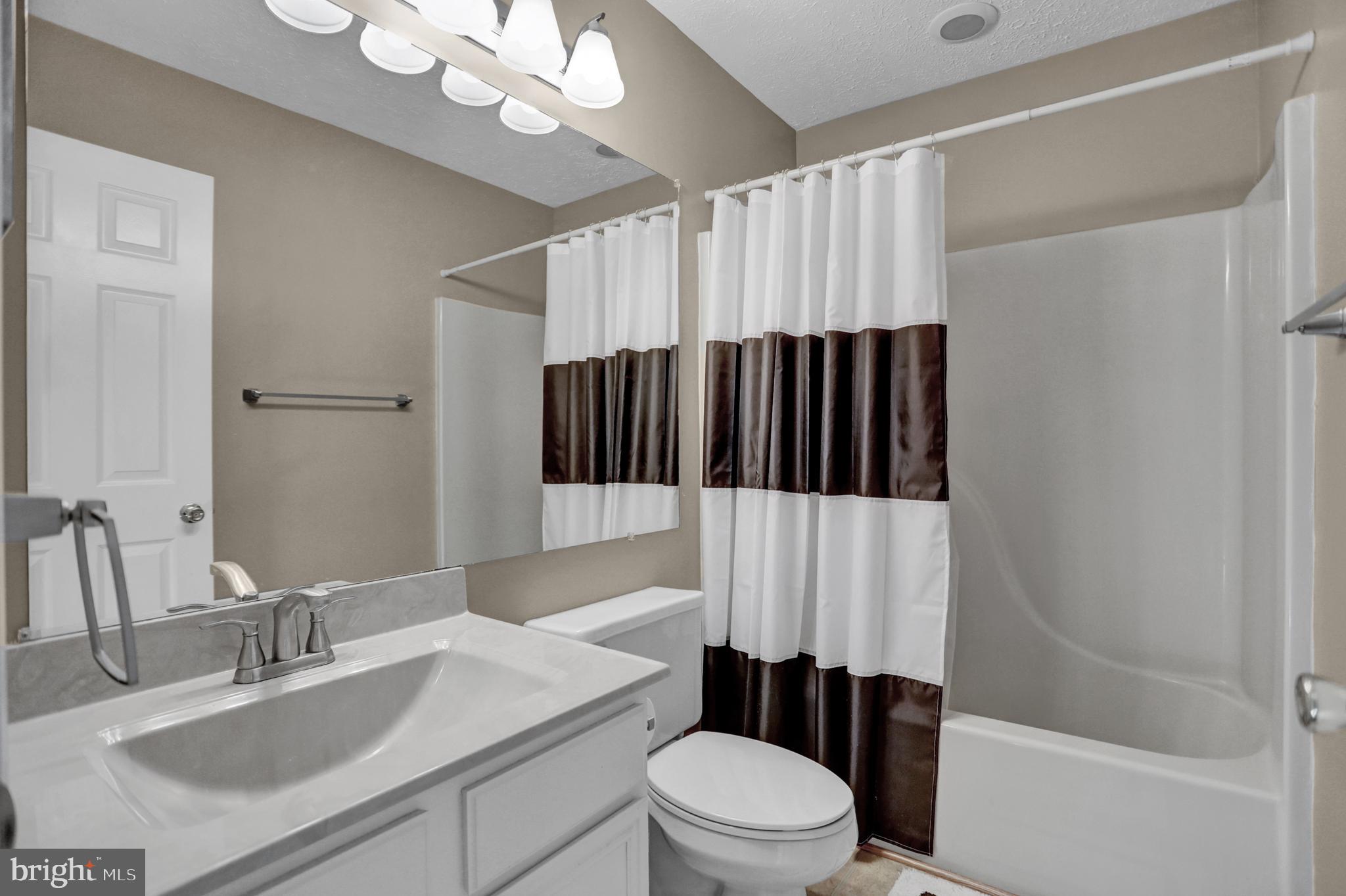 RED FOX FARMS - Residential