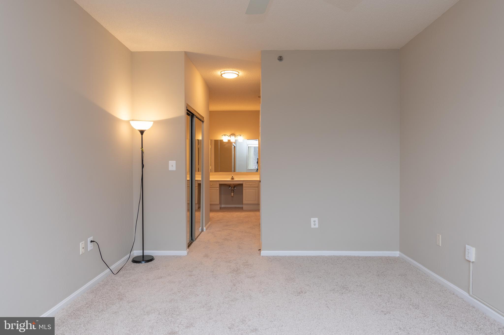 VANTAGE POINT WEST AT LW - Residential