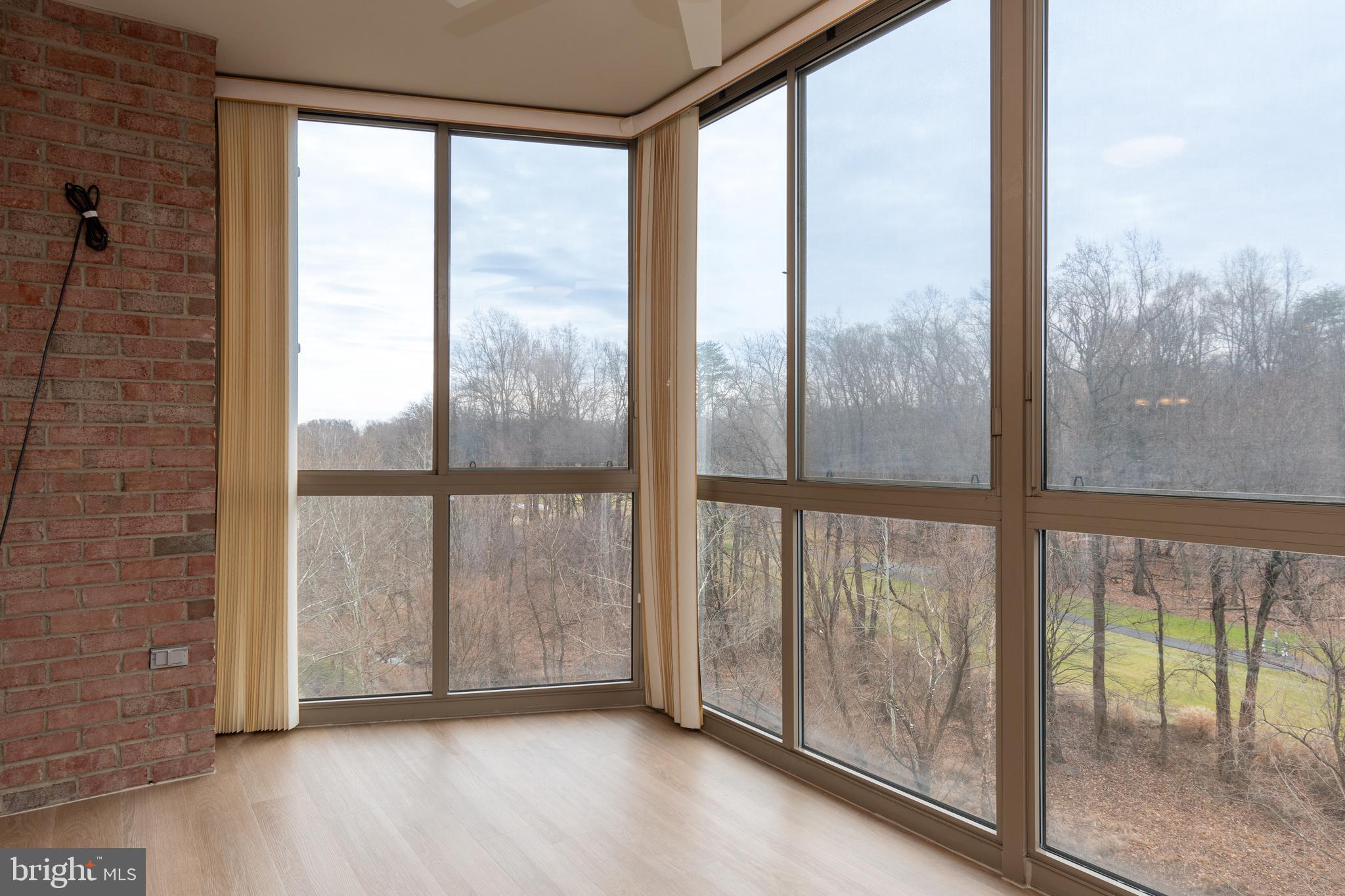 VANTAGE POINT WEST AT LW - Residential