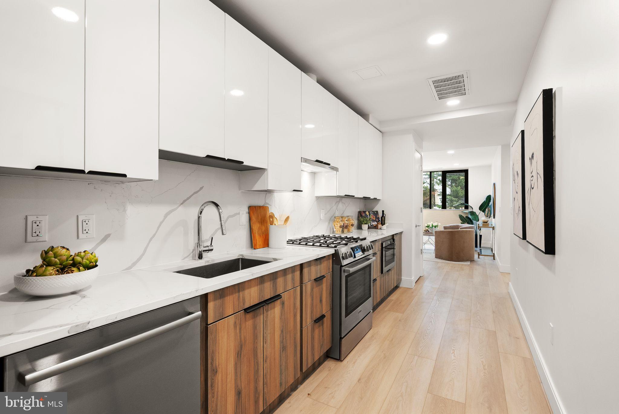 4111 CONNECTICUT AVENUE NW 103