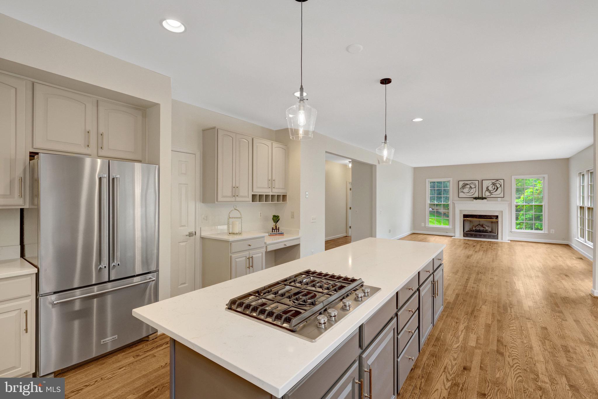 MARSHALL ESTATES - Residential