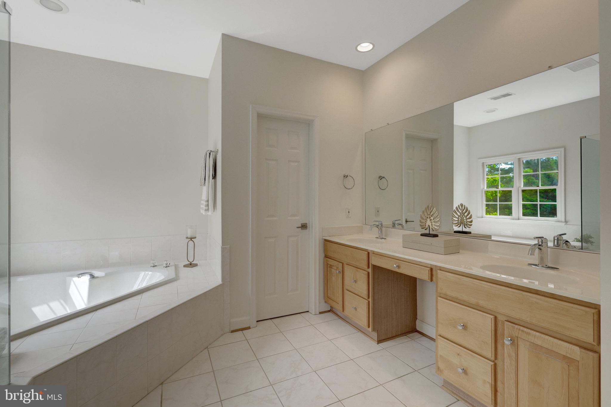 MARSHALL ESTATES - Residential