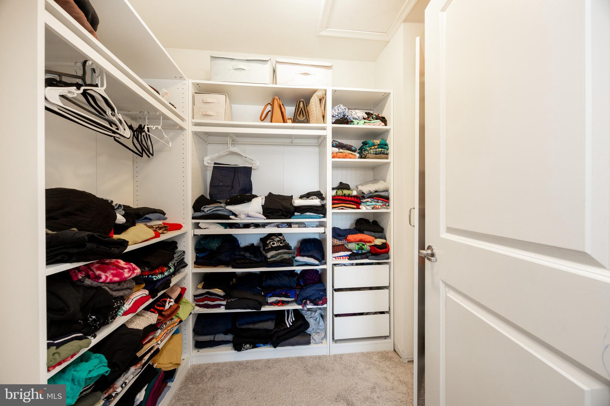 WATERLOO RESERVE - Residential