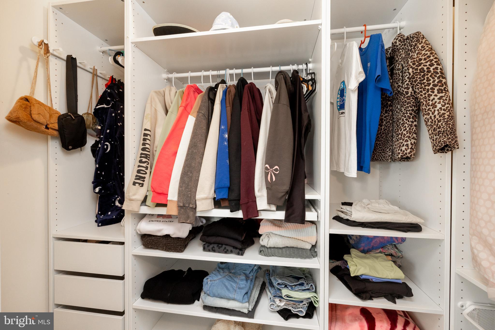 WATERLOO RESERVE - Residential