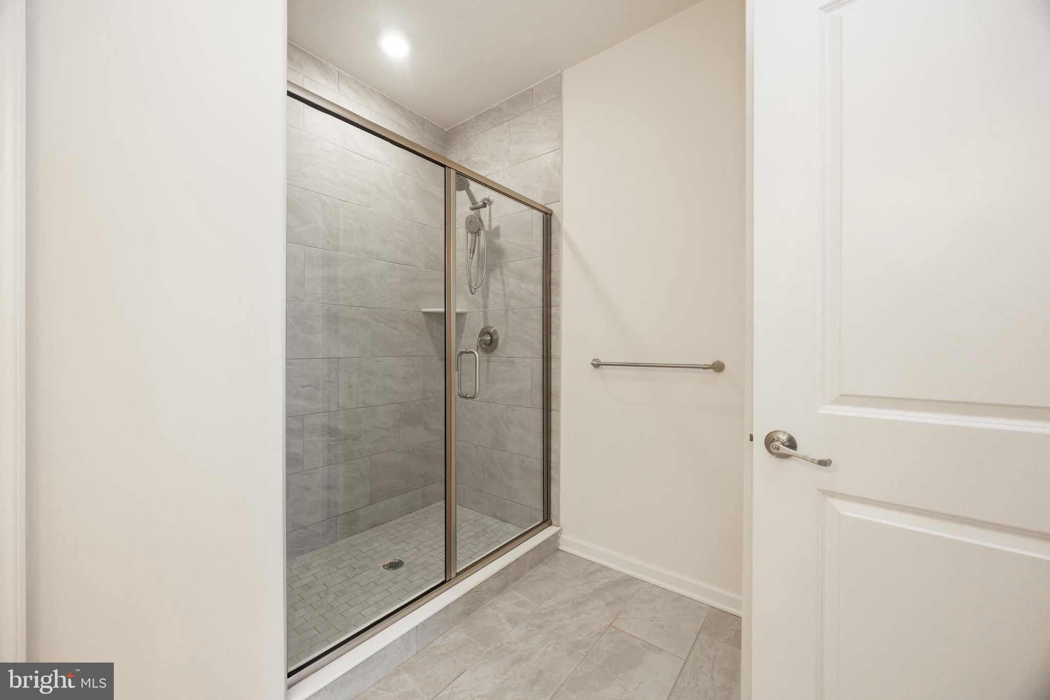 WATERLOO RESERVE - Residential