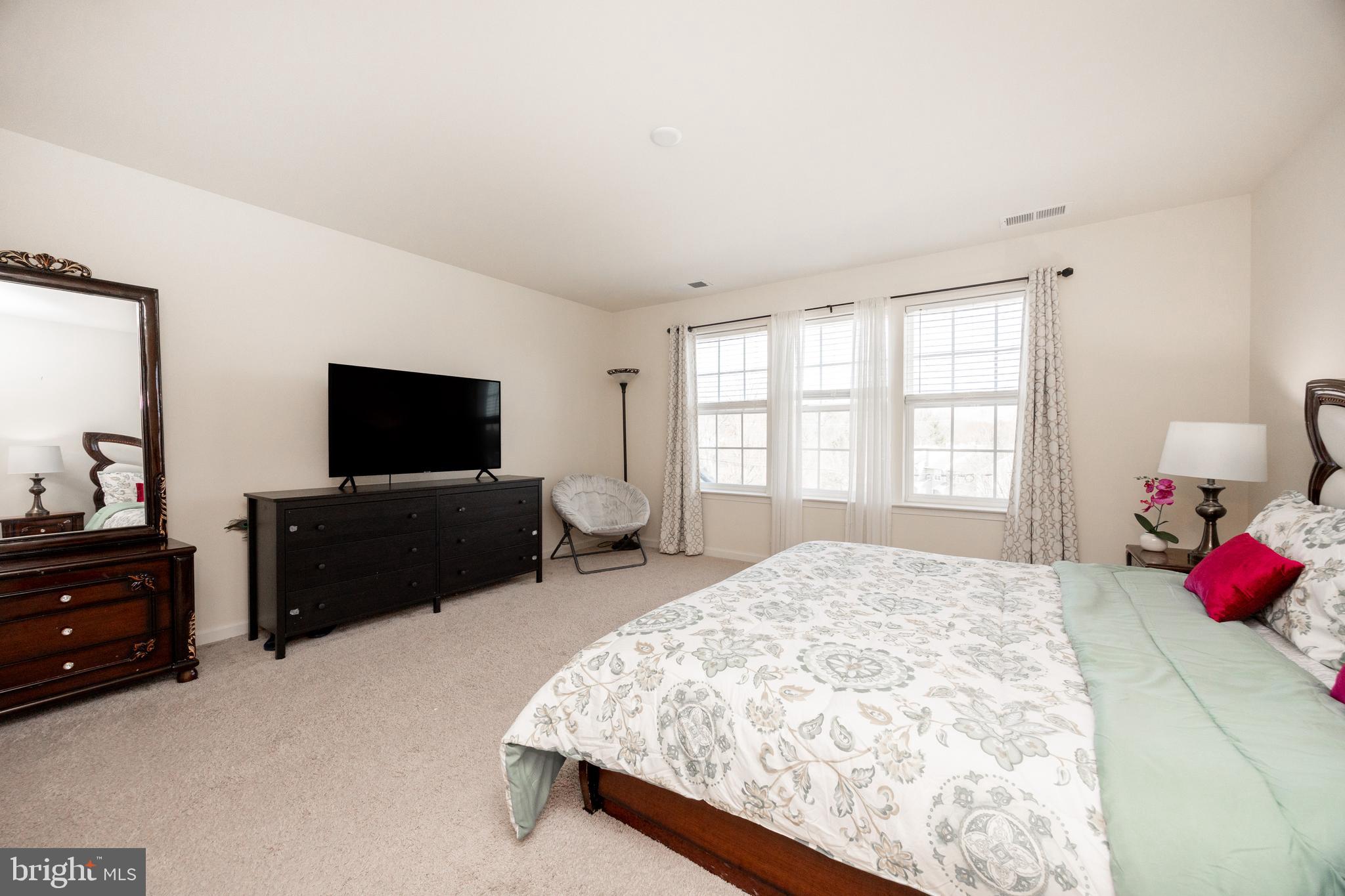 WATERLOO RESERVE - Residential