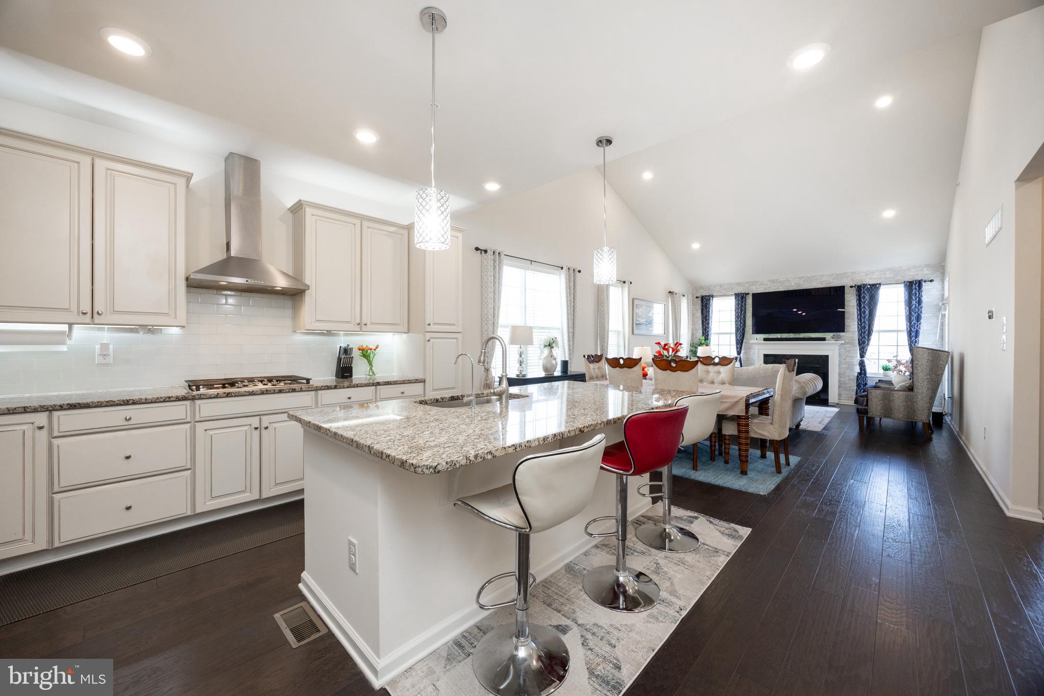 WATERLOO RESERVE - Residential