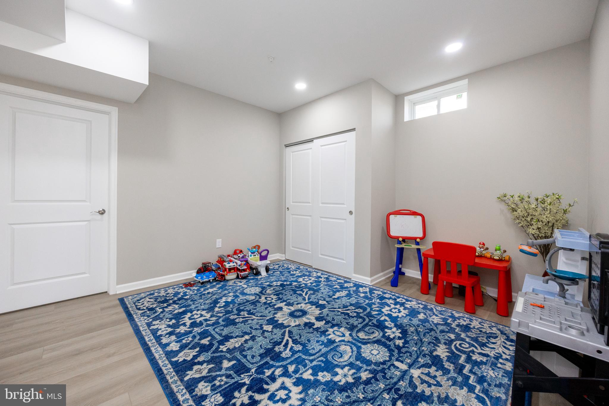 WATERLOO RESERVE - Residential