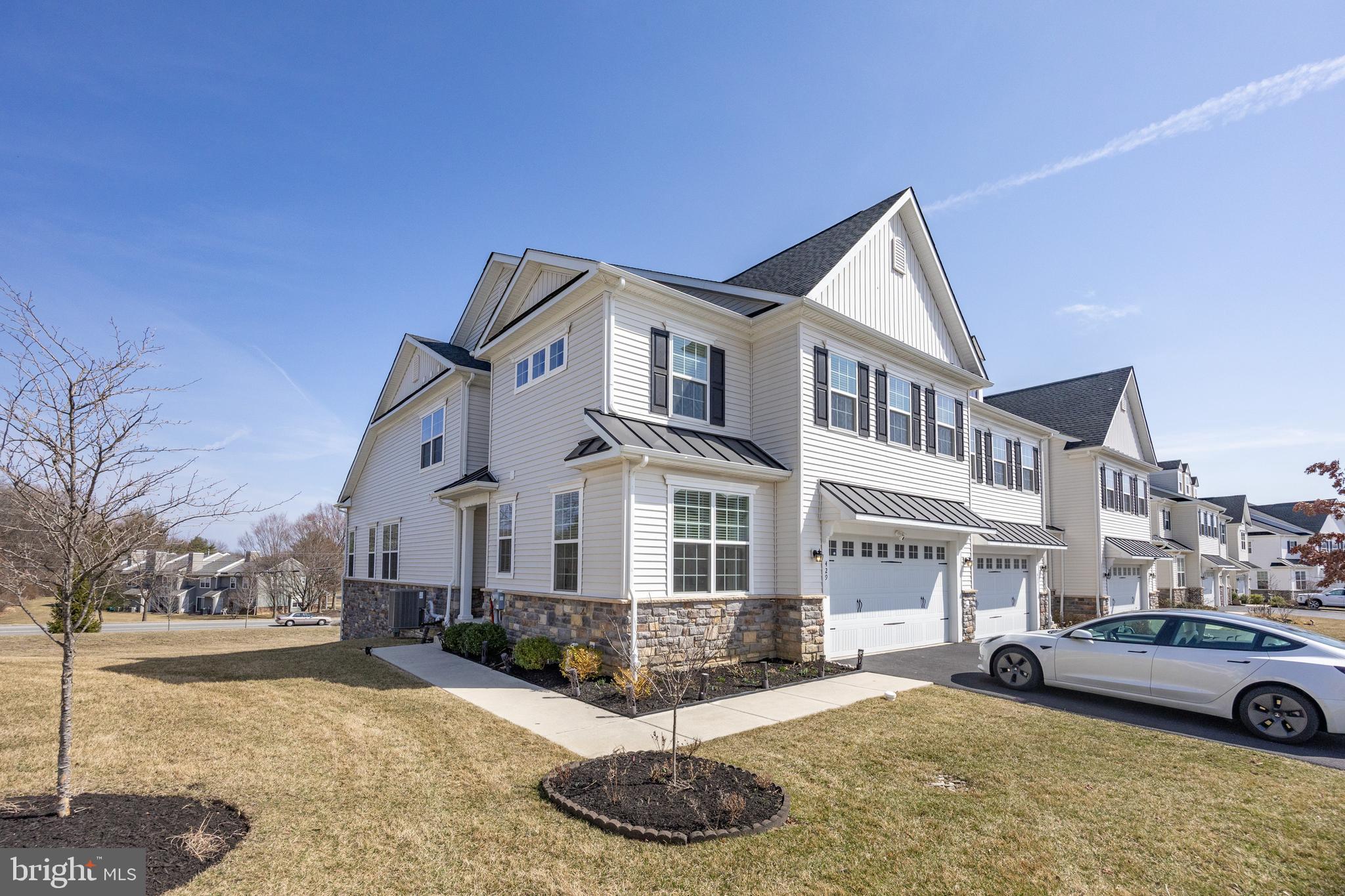 WATERLOO RESERVE - Residential