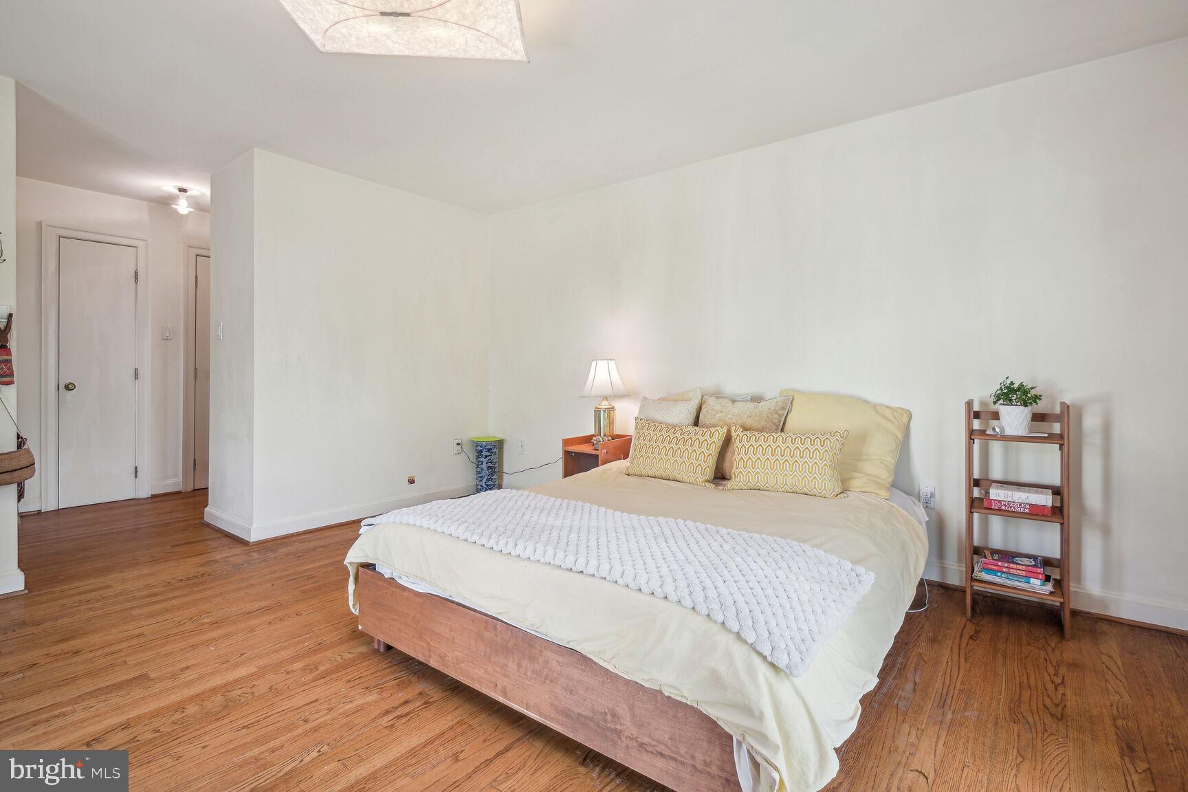 BRADLEY VILLAGE - Residential